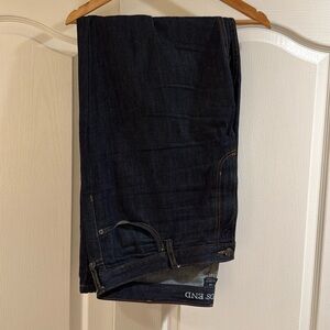 Lands End men’s blue jeans, size 44.